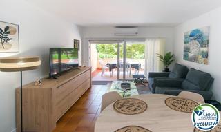 Pis  De sant morí 7. Apartamento reformado en el centro de empuriabrava, 2 habitacion