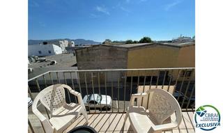Pis  Pla de roses 46. Precioso duplex con ascensor en venta en un edificio de dos vivi
