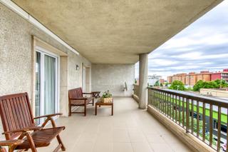 Pis  Mare de déu de montserrat 23. Espectacular piso de 5 habitaciones con una gran terraza y parki