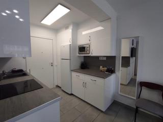 Appartamento in De la platja 11. Oportunidad de apartamento reformado a pocos metros de la playa