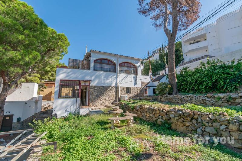 Foto e885d33d-f22d-47e3-b3c5-abea21696ddf. Chalet dans de diego velázquez 5 dans Puig Rom-Canyelles-Almadrava Roses