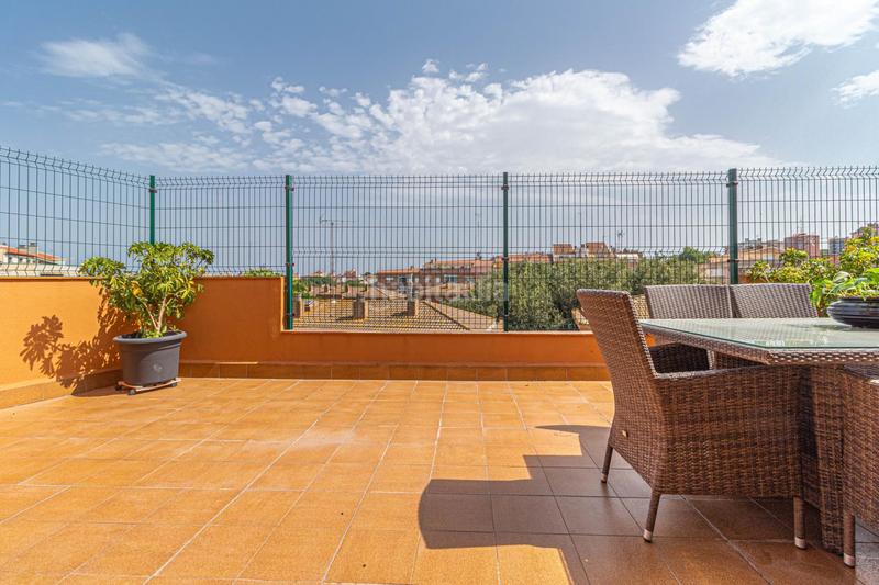 Foto 61c00b04-7b3c-4a8f-a5ce-038e5817c02c. Dúplex a pení 43 a Eixample-Horta Capallera Figueres