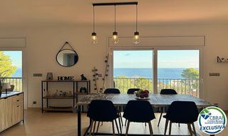 Appartement à Abat oliva 33. Apartamento reformado con vistas panorámicas al mar en super fen