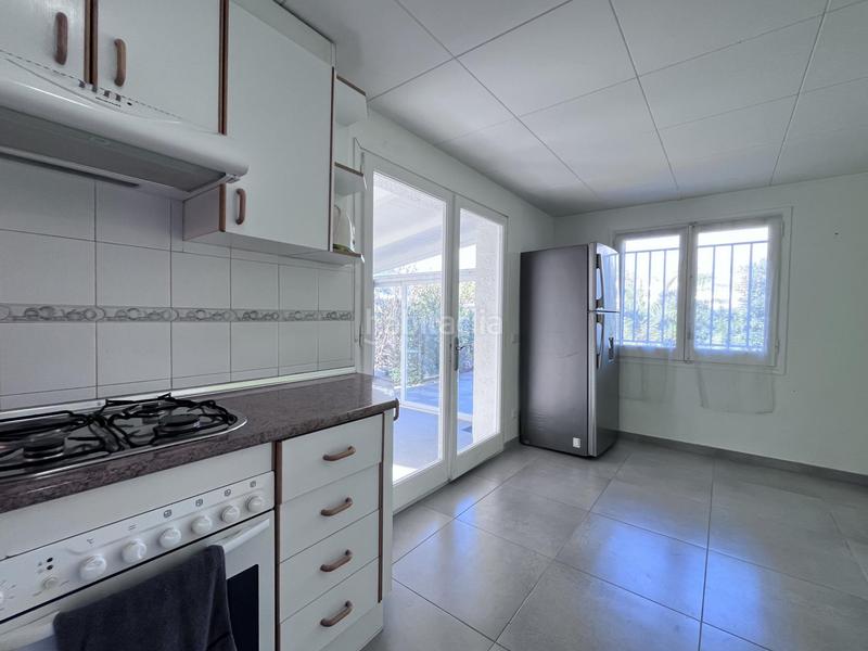 Foto cae0cbcf-48bd-436c-afb2-fb47852d8541. Casa adossada a port estaca 18 a Santa Margarida Roses