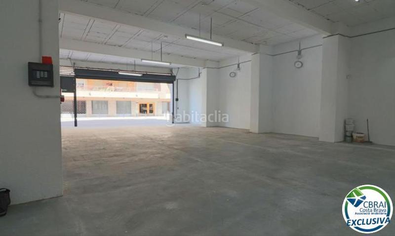 Foto 207fd279-77c1-41ff-b64e-92bb23e65362. Car parking in de salvador dalí i domènech 56 in Centre Figueres