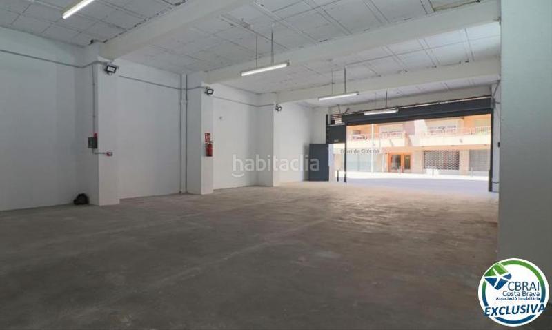 Foto e725b01b-df72-48c5-b99d-6833c25f78d1. Car parking in de salvador dalí i domènech 56 in Centre Figueres