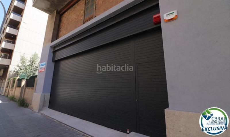 Foto f79a782a-4b33-429b-9796-72df60c6f11c. Car parking in de salvador dalí i domènech 56 in Centre Figueres