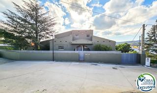 Xalet  Rosselló 8. Casa de alto standing en la jonquera lujo entre montañas con pis