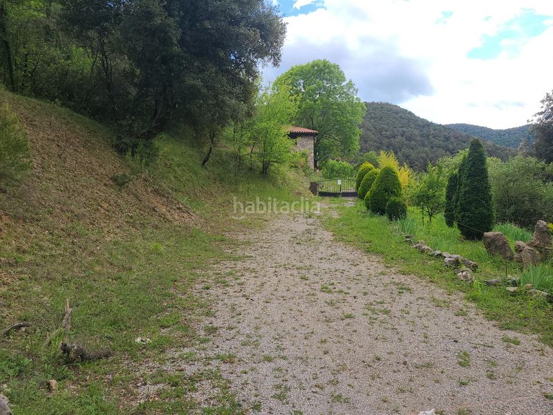 Foto a576ffee-48b4-4b7d-9fb1-f5c148ce25c2. Masia a vall de bianya a Sant Joan les Fonts