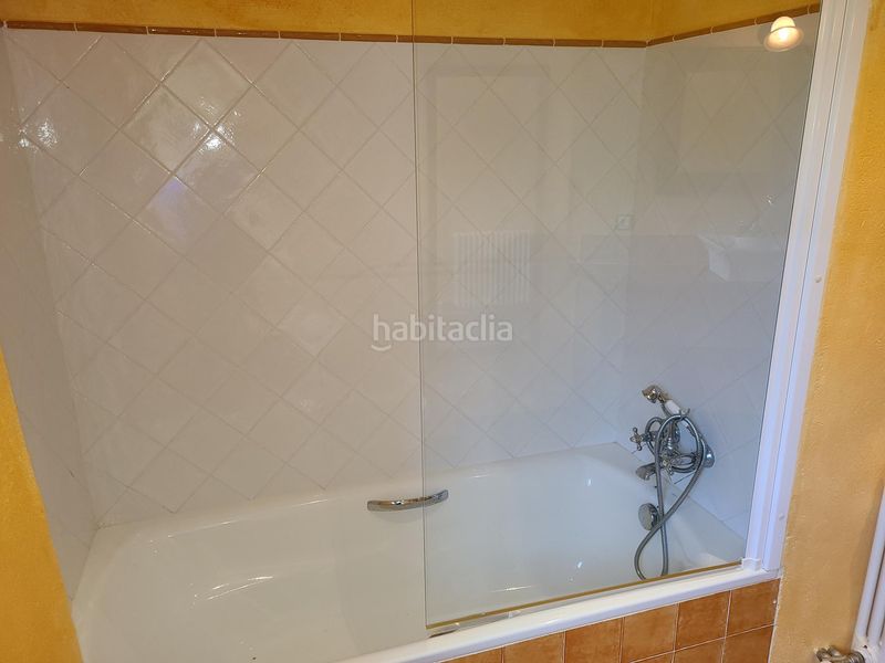 Foto bd8199d1-2f51-43e2-9b7d-876a48360c3b. Masia a vall de bianya a Sant Joan les Fonts
