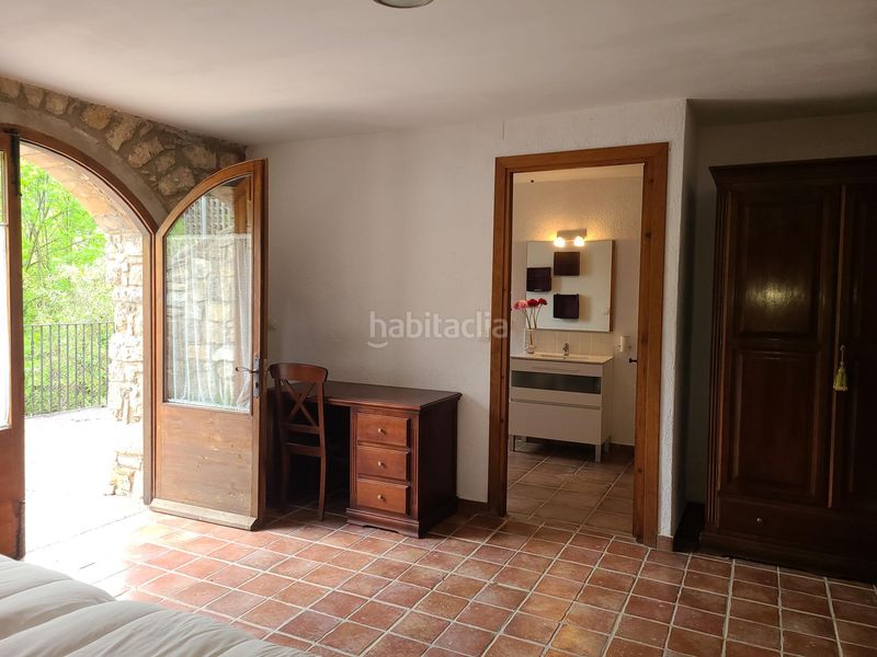 Foto cebebde5-9ece-443e-b06f-5f8cc3e4c493. Masia a vall de bianya a Sant Joan les Fonts