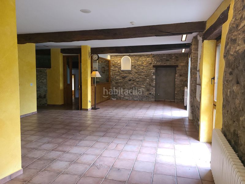 Foto f33e2682-0a68-46a3-ac46-3390f9599dc4. Masia a vall de bianya a Sant Joan les Fonts