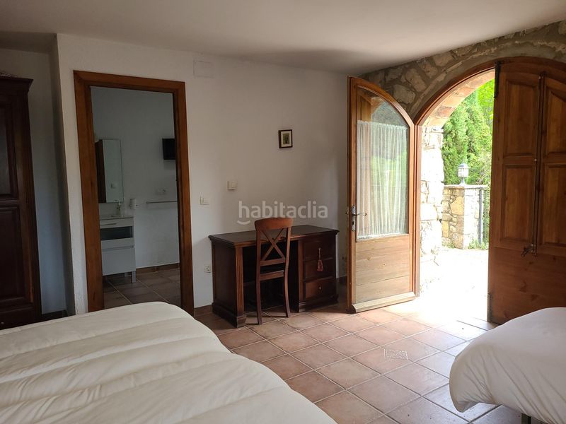Foto f486d2f5-0a6c-4bc5-8610-bc8b30f3031f. Masia a vall de bianya a Sant Joan les Fonts