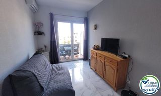 Pis a Poblat típic-gregal. Empuriabrava  poblat típic apartament reformat en venda