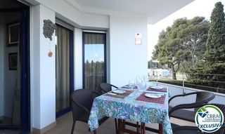 Appartamento in Pau casals 13. Apartamento de 3 habitaciones con terraza y plaza de aparcamient