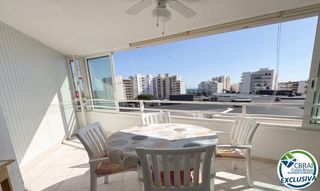 Etagenwohnung in De pedro calderón de la barca 6. Apartamento con vistas al mar y terraza  salatà, roses