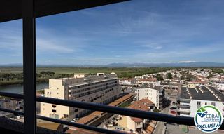 Pis  De la muga 6. Acogedor estudio con vistas al canal en empuriabrava.