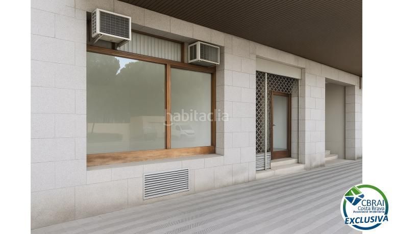 Foto 9e652357-f41e-4350-ba7a-97520fa9cd3d. Local comercial a Centre Figueres