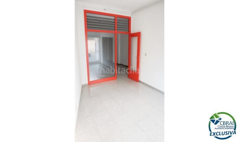 Foto a40c7238-7d98-4623-98f1-863efeaa960c. Local comercial a Centre Figueres