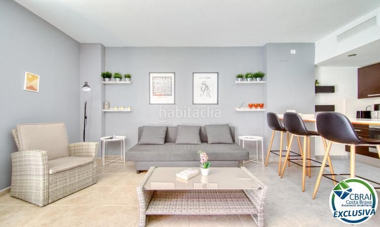 Foto c2b5348f-4330-4d66-9014-6f816d4ac0d0. Pis a cap blanc 7 a Santa Margarida Roses