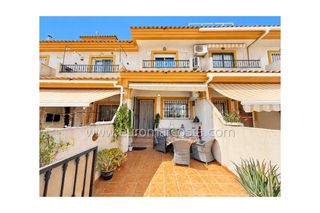 Reihenhaus  Calle holanda. Encantadora casa adosada de dos dormitorios en venta en daya nue