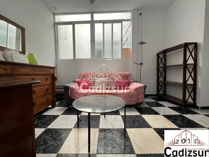 Foto 440de493-63cb-412c-a9e7-56f07415e36f. Rent flat in La Caleta - La Viña Cádiz