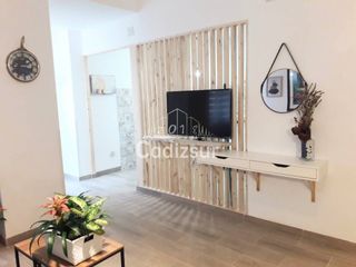Lloguer Apartament  Calle santa lucía. Temporada escolar en cadiz centro