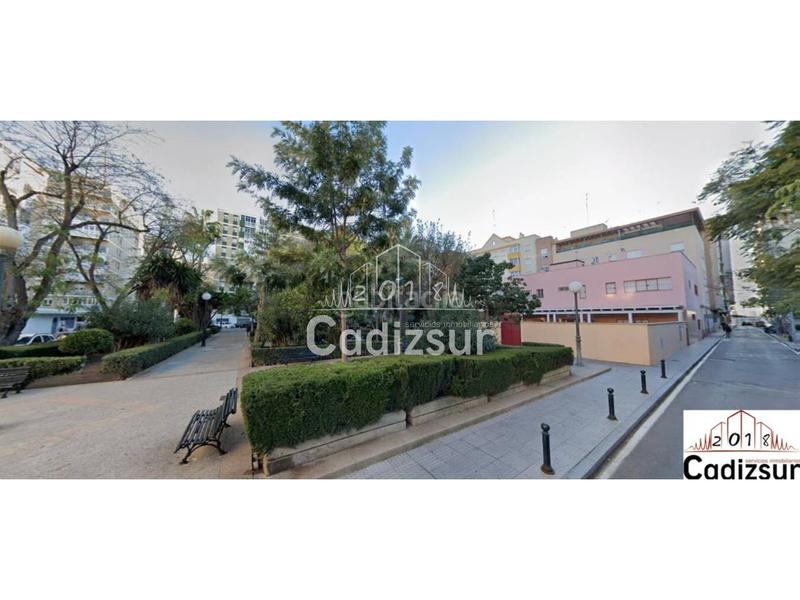 Foto e2816a21-c21a-41c5-9614-cddcb00e3ea3. Parking coche garaje en venta en la laguna en Paseo Marítimo - San José - La Laguna Cádiz