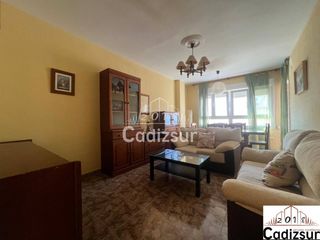 Miete Etagenwohnung in Asdrúbal - Bahía Blanca. Larga duracion en zona san felipe neri