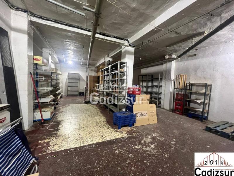 Foto 16fe3728-6130-4041-8828-1ef53b76b36e. Local comercial venta de local comercial en zona san felipevarela en Cádiz