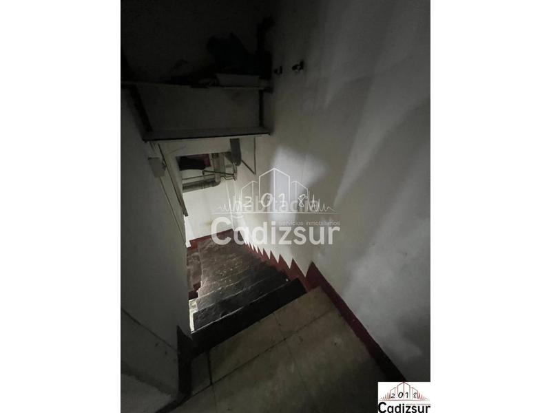 Foto b10152b5-4995-46e0-b6a4-d234cc97e907. Local comercial venta de local comercial en zona san felipevarela en Cádiz