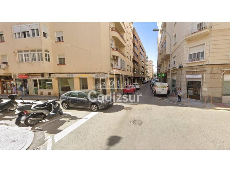 Foto db377131-8fd6-4958-afeb-b1384df7456e. Local comercial venta de local comercial en zona san felipevarela en Cádiz