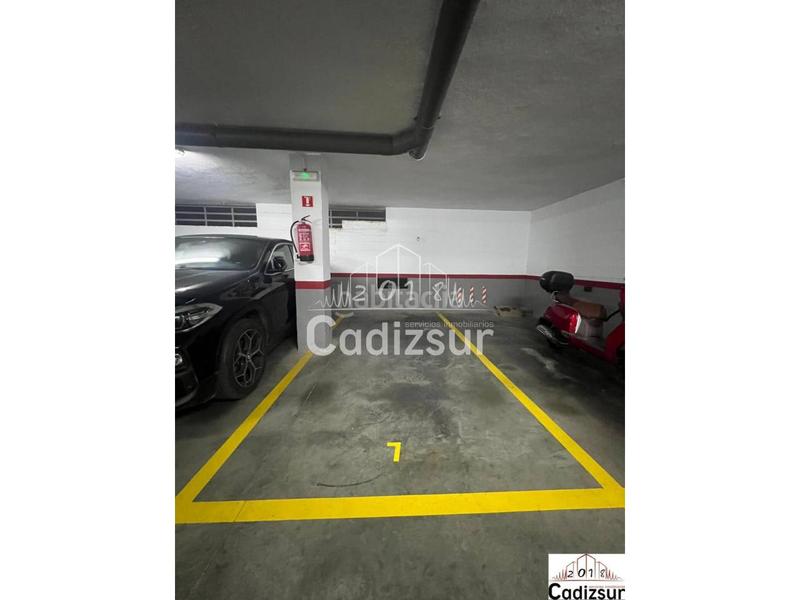 Foto e4474211-c77f-4d78-98db-aa3d2a26aabe. Posto auto in astilleros - la paz - loreto - el corte inglés Cádiz