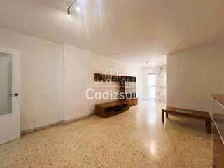 Lloguer Pis a Paseo Marítimo - San José - La Laguna. Alquiler  piso en cádiz capital, zona san josévarelala laguna