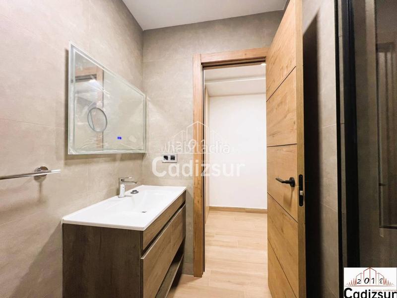 Foto 274d100b-7e63-45a3-9fe9-7782adf7d358. Loft in Paseo Marítimo - San José - La Laguna Cádiz