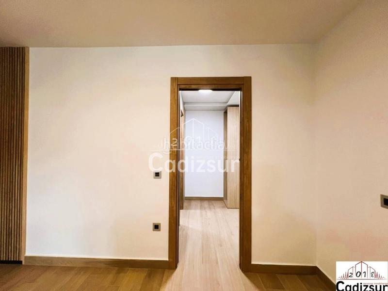 Foto 906ef2a7-6b57-456e-b0d8-2504ff7c3554. Loft in Paseo Marítimo - San José - La Laguna Cádiz