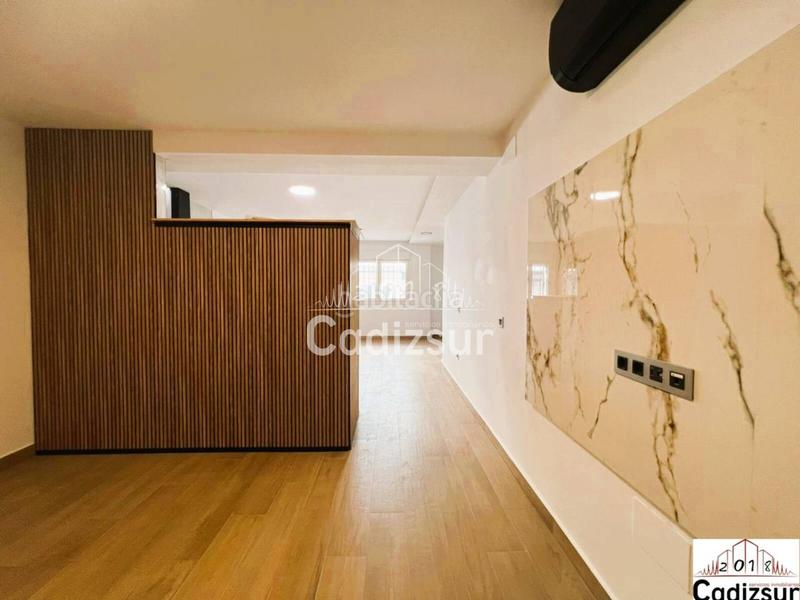 Foto a502e43e-a124-49c0-879d-b27339568d7c. Loft in Paseo Marítimo - San José - La Laguna Cádiz