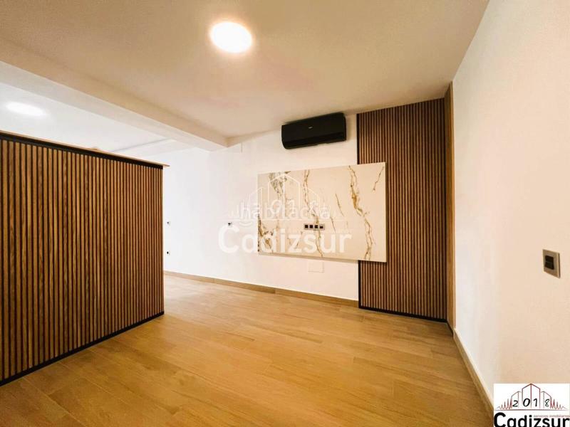 Foto fafed2e6-1ec8-4f93-8428-0a102ad71766. Loft in Paseo Marítimo - San José - La Laguna Cádiz