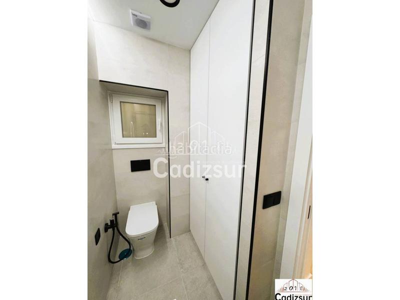 Foto 704d095e-fcd7-4c66-ad61-5ec344e7357b. Apartamento venta de apartamento nuevo junto a la playa de caleta en Cádiz
