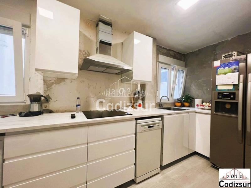 Foto 2e43b924-a00f-4eb1-b9fa-14e8471b64e9. Piso venta de piso en zona las palmeras en Barriada de Andalucía - Ardila San Fernando