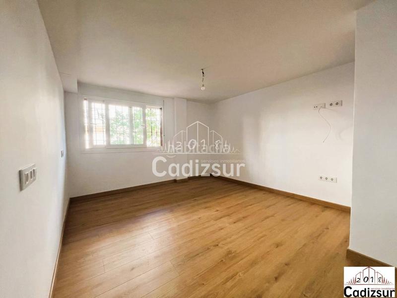 Foto 1d05ee6c-8124-4520-806d-f711bcd77fb4. Oficina  en venta en zona asdrubal en Asdrúbal - Bahía Blanca Cádiz