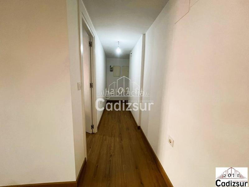 Foto e129b631-9c67-46e9-9589-8fe3f280de1f. Oficina  en venta en zona asdrubal en Asdrúbal - Bahía Blanca Cádiz