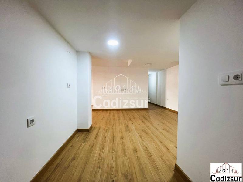 Foto e779488a-a597-4834-b3c2-c1dc6058bb3d. Oficina  en venta en zona asdrubal en Asdrúbal - Bahía Blanca Cádiz