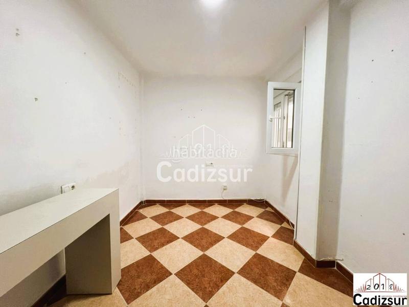 Foto 04fe1bde-b5c7-4758-9087-4c8bbb935a45. Piso venta de piso en la laguna en Paseo Marítimo - San José - La Laguna Cádiz