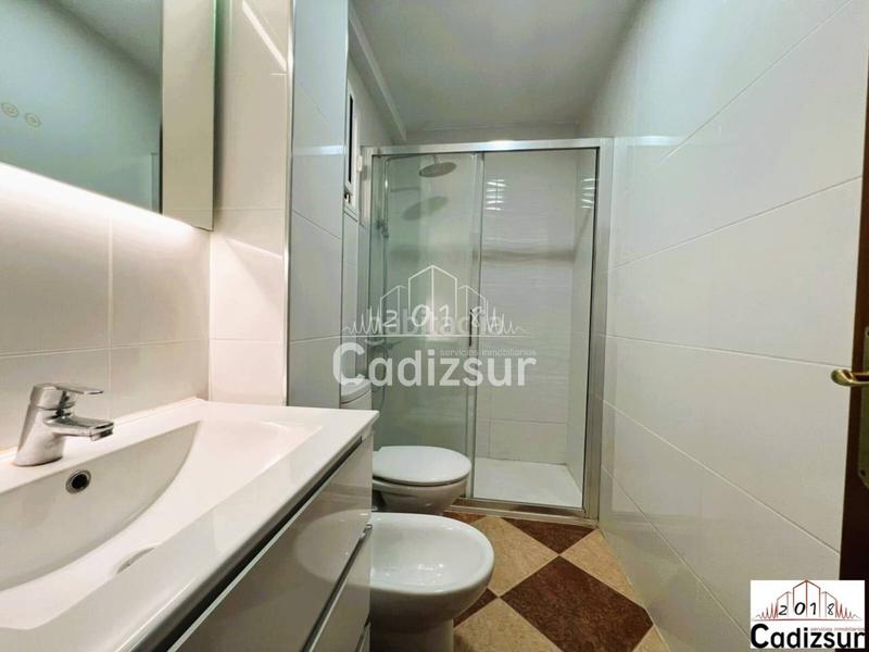 Foto 4b2dfb0d-2d66-4def-8aea-51c724ce7dae. Piso venta de piso en la laguna en Paseo Marítimo - San José - La Laguna Cádiz