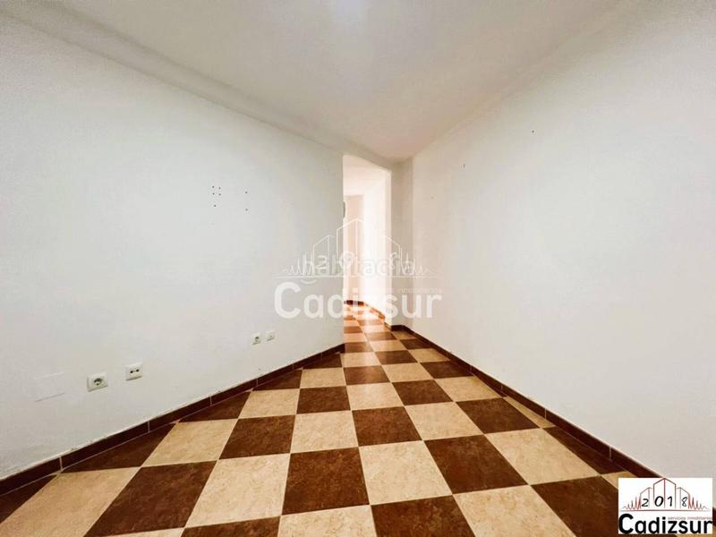 Foto 6948387b-bc19-44fc-9d8a-ae5723ce9eeb. Piso venta de piso en la laguna en Paseo Marítimo - San José - La Laguna Cádiz