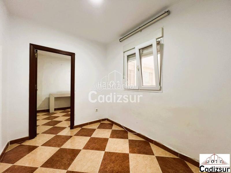 Foto 6abf6c5d-096f-4f65-a781-e27e35ce96ef. Piso venta de piso en la laguna en Paseo Marítimo - San José - La Laguna Cádiz