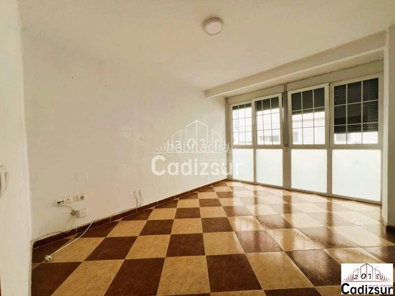 Foto 70642eed-cda5-466d-872c-1e89fa9b6a8c. Piso venta de piso en la laguna en Paseo Marítimo - San José - La Laguna Cádiz