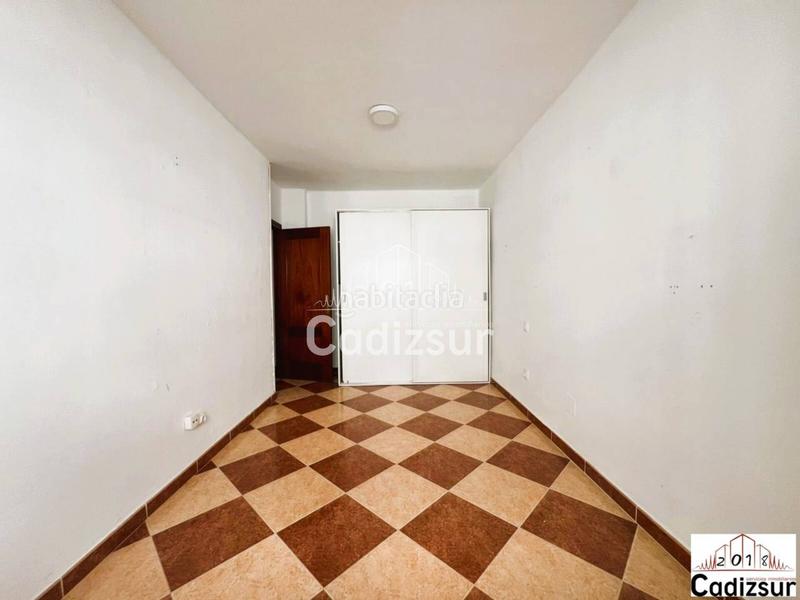 Foto 74ca1ef3-faa3-44ec-bbda-a30a18f8cabf. Piso venta de piso en la laguna en Paseo Marítimo - San José - La Laguna Cádiz