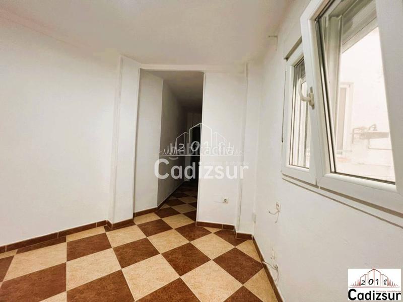 Foto 7fd8d3b8-abe9-4a6f-b6f8-c1e3bc833e9a. Piso venta de piso en la laguna en Paseo Marítimo - San José - La Laguna Cádiz